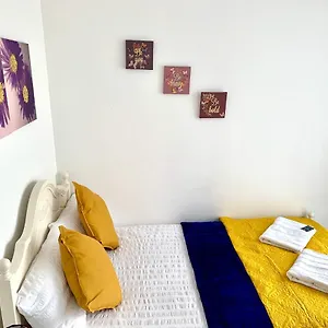 https://2-bedrooms-apartment-lounge-balcony.cambridgehotelsuk.com